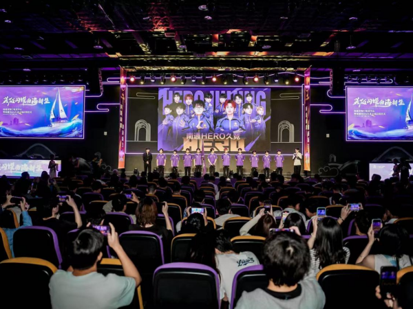 的天价转会 的天价转会