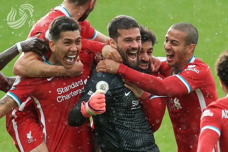 边锋内收牵 边锋内收牵